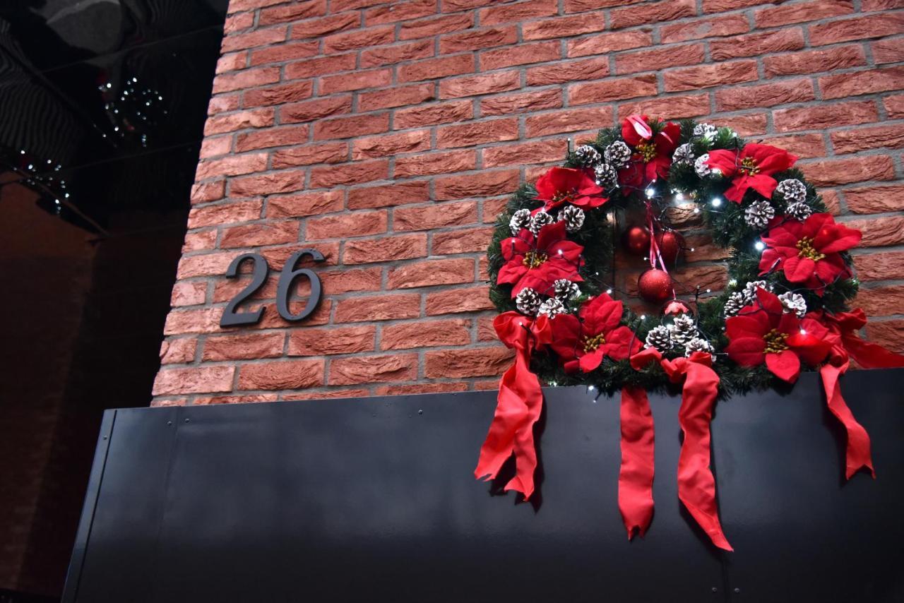 26Bricks Luxury Suites Oradea Buitenkant foto