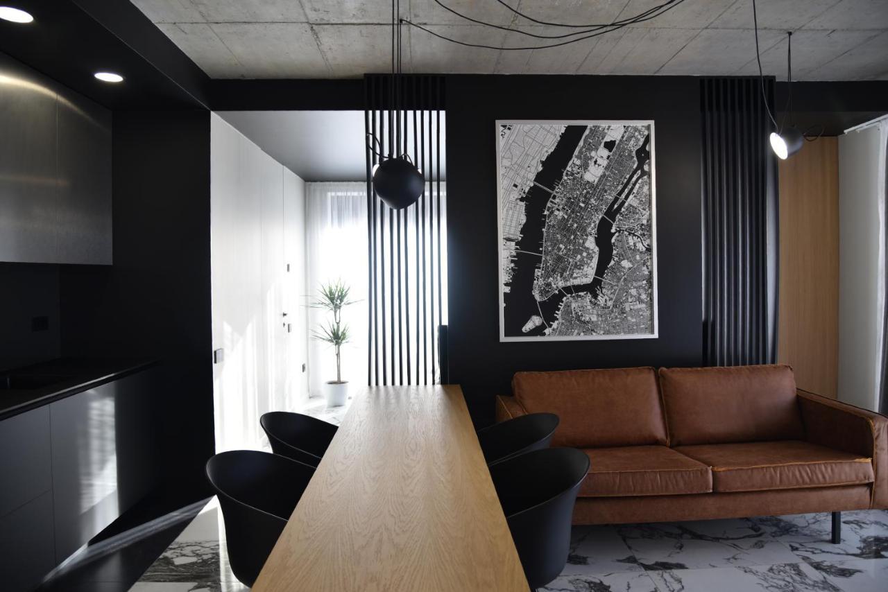 26Bricks Luxury Suites Oradea Buitenkant foto