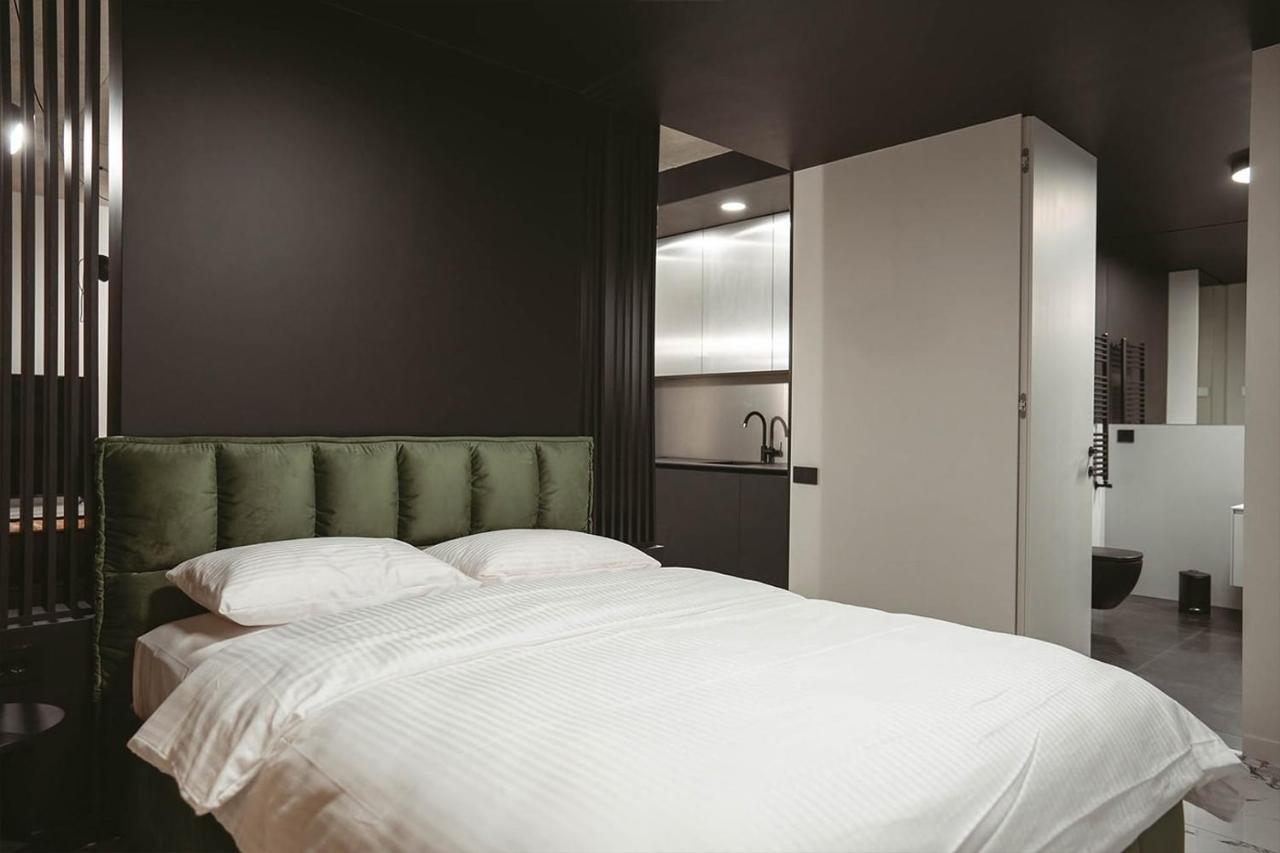 26Bricks Luxury Suites Oradea Buitenkant foto