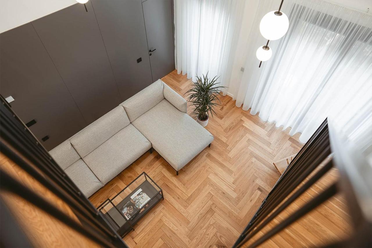 26Bricks Luxury Suites Oradea Buitenkant foto